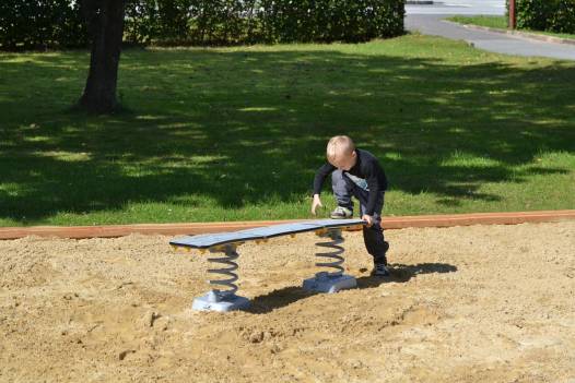 Federspielgert Balancierbalken