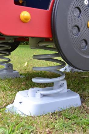 Feuerwehrauto mit Federn