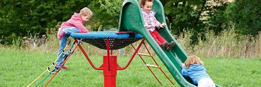 Adlerhorst „Asslar“ mit Rutsche