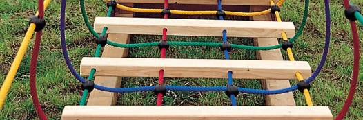 Netzbrcke mit zustzlichen Holzsprossen, per lfd.m.