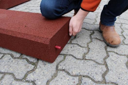 Sandkastenumrandung aus Blockstufen