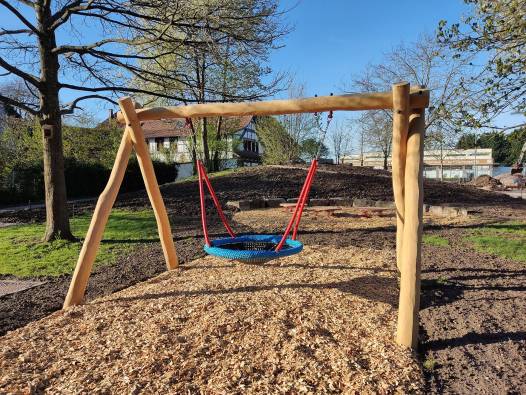 Schaukelgestell aus Robinie Aufhngehhe 2,20 m und 2,50 m