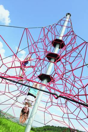 Seilpyramide SPIDER 6, Kletterpyramide mit 6 Abspannungen