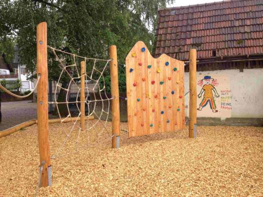 K2-Kletterwand mit Kettenaufhngung