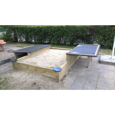 Rolli-Sandkasten