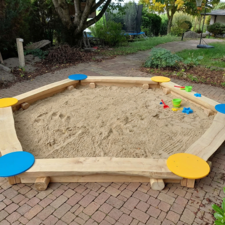 Halbstamm-Sandkasten 6-Eck, mit Eckverbindungen