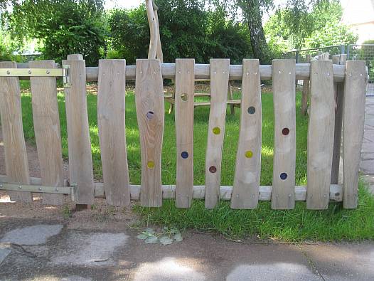 Zaunlatte mit 2 Gucklchern