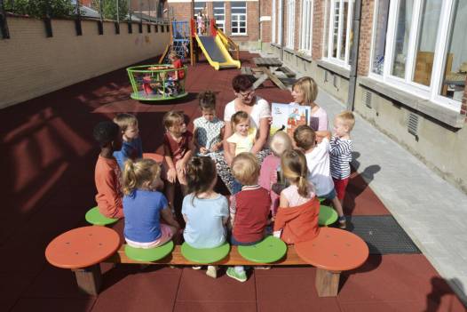 Mrchenecke 16 Sitzpltze