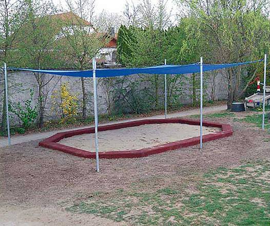 Sandkastenumrandung aus Blockstufen