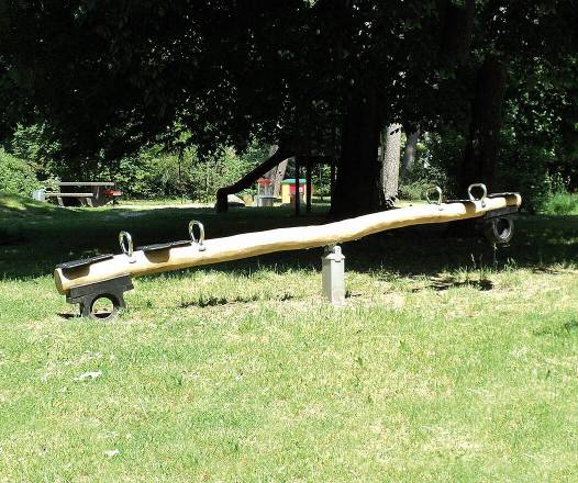 Wippen aus Robinenholz, 4-Platz-Wippe, 2-Platz-Wippe Robinie