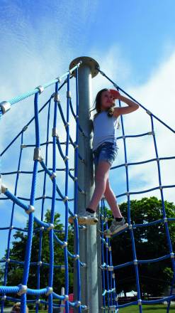 X-Pyramide Maxi Kletterpyramide