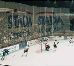 Zuschauer-Schutznetz aus Polyester, ca. 3 oder 4 mm stark, Maschenweite 35 mm, wei