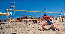 Beach-Tennis-Turniernetz aus schwarzem Polypropylen, 9,50 x 1 m, 3 mm stark, MW 45 mm, ringsum mit Bandeinfassung in neongelb