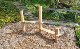 Naturkche, Outdoor-Spielkche Robinie