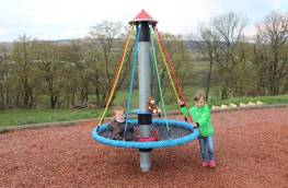 Mini-Vogelnestkarussell, Hally-Gally�