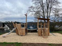 Spielschiff Hoppe-Tosse