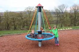 Mini-Vogelnestkarussell, Hally-Gally